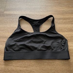 Victoria Sport black sports bra